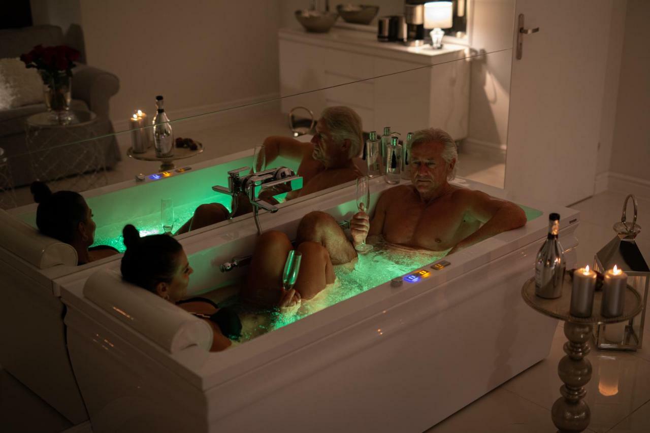 Apartament Sensual Sauna&Jacuzzi Poznan Stare Miasto Dış mekan fotoğraf